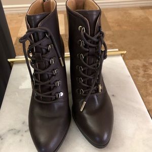 Adrienne Vittadini brown leather bootie NWOB 8.5